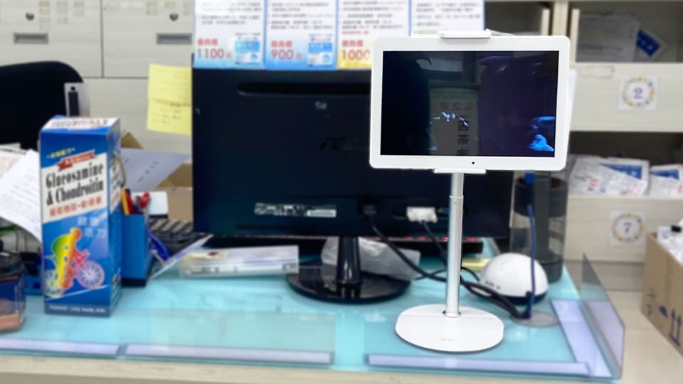 Using Flexie Solution at Pharmacy Checkout Counter